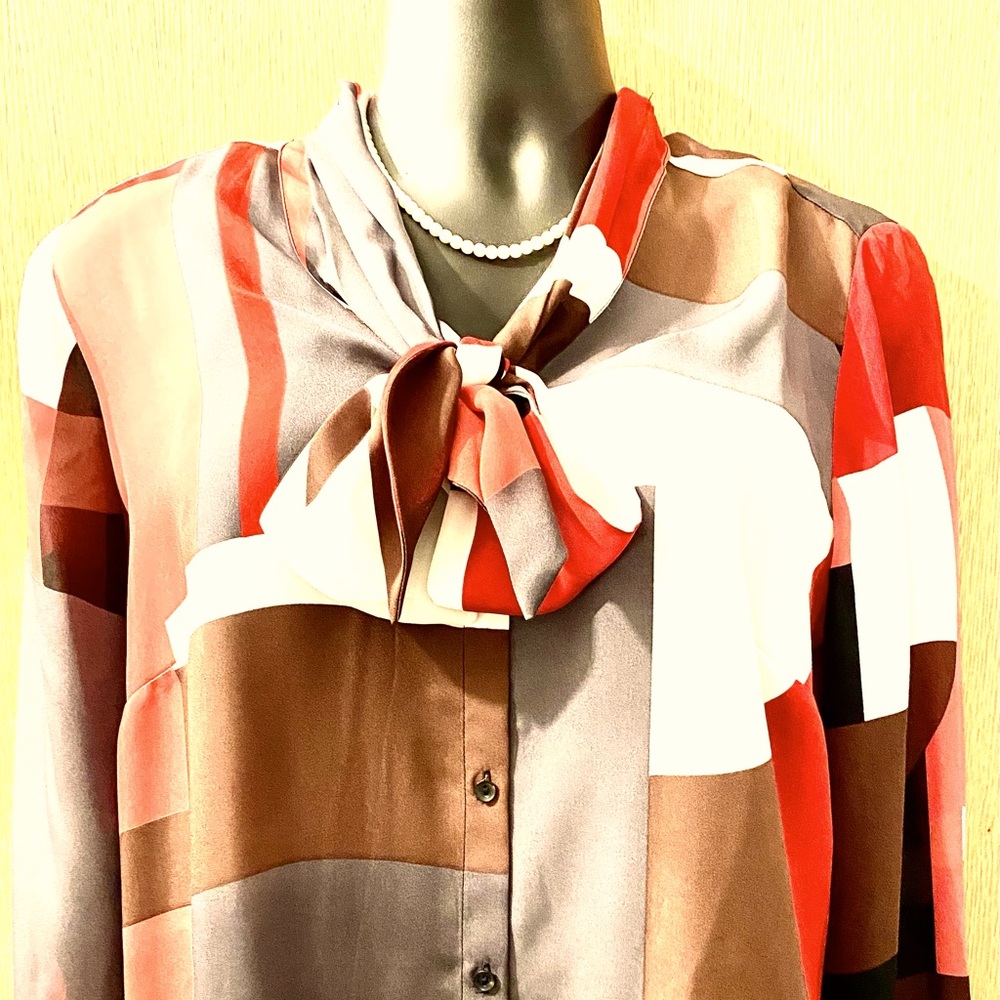 Womens new blouse; never worn